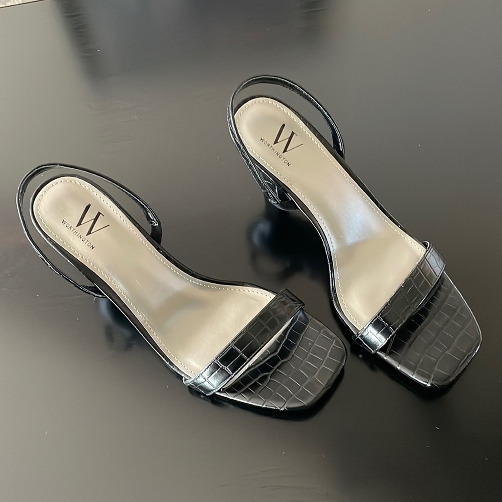 Worthington Black Heel Size 7 Croc Pattern. - Picture 3 of 10